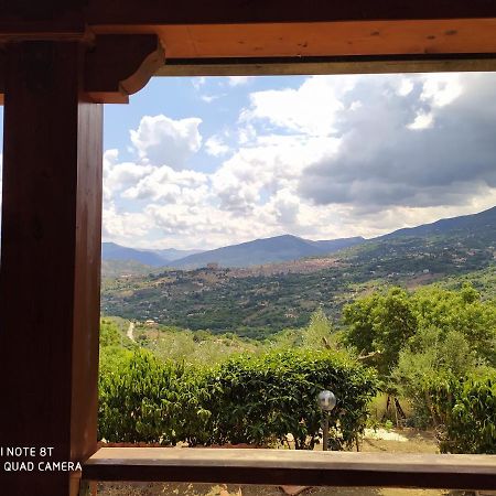 קסטלבונו Room In Casa Castiglia A Woodhouse With Beautiful View Close Madonie Park מראה חיצוני תמונה